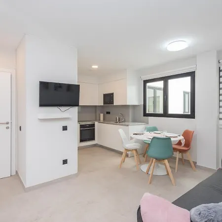 2br New Pretty Next To Canteras アパート